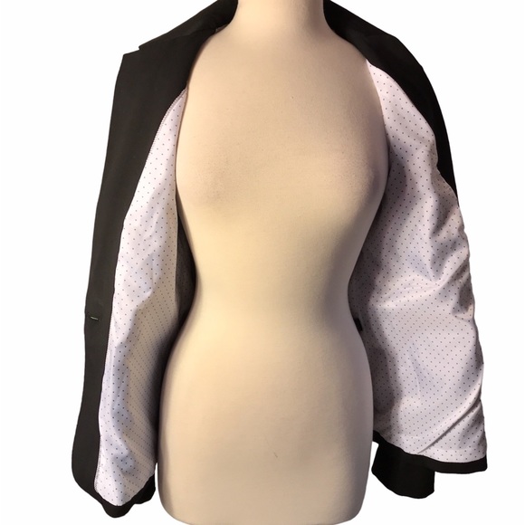 Express Black Blazer - Picture 3 of 6